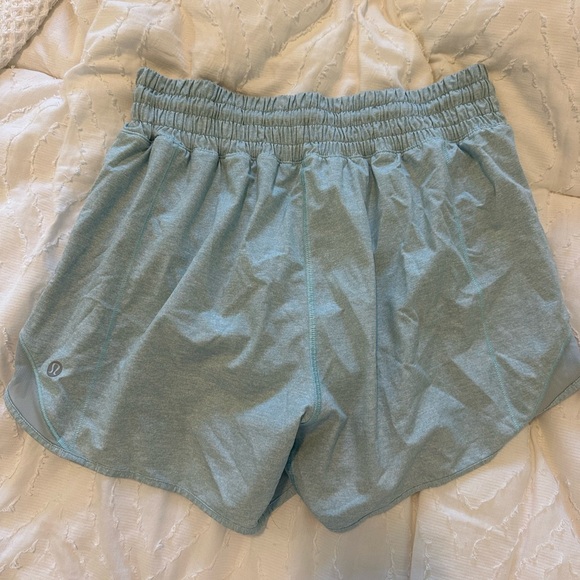 Lululemon hotty hot shorts high rise 4inch inseam - Picture 2 of 2
